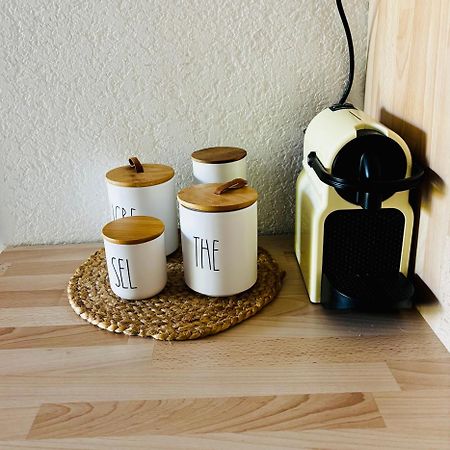 La Petite Pinede Studio Climatise Proche Plage ซานารี-ซูร์-แมร์ ภายนอก รูปภาพ