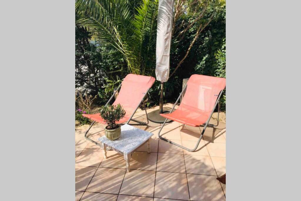 La Petite Pinede Studio Climatise Proche Plage ซานารี-ซูร์-แมร์ ภายนอก รูปภาพ