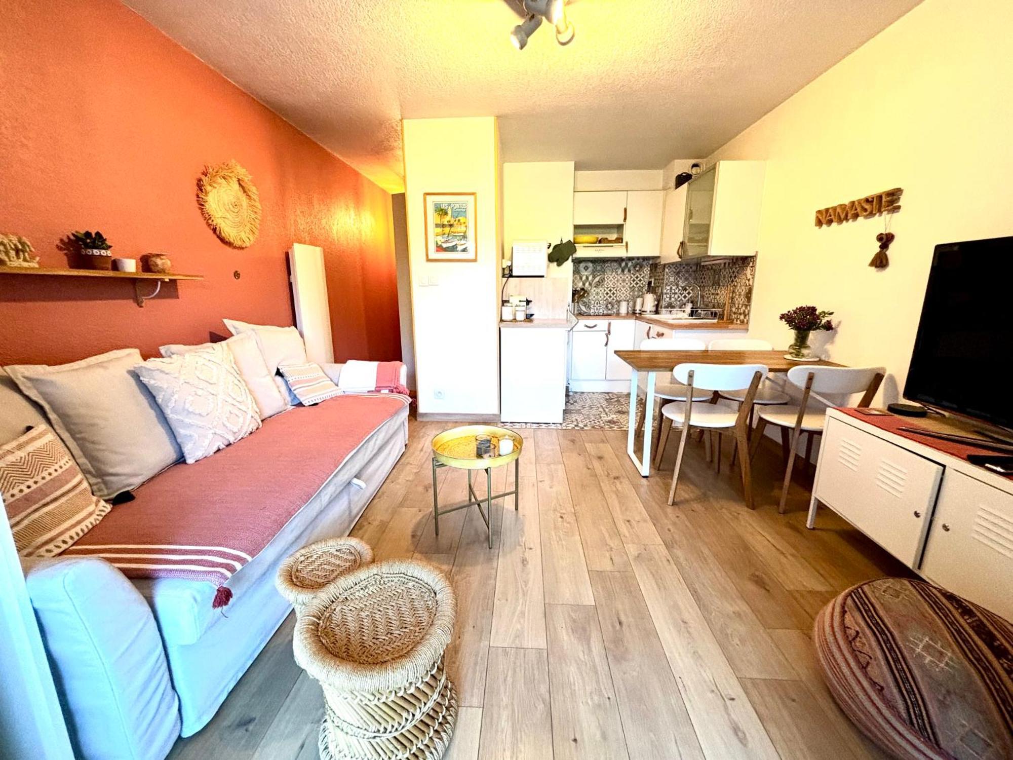La Petite Pinede Studio Climatise Proche Plage ซานารี-ซูร์-แมร์ ภายนอก รูปภาพ